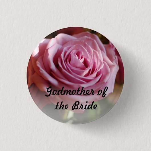 花嫁ばら色ボタンの教母 缶バッジ (正面)