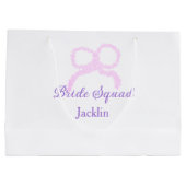 花嫁スクワッドピンクグリッターのバウのスター花嫁メイドの名前 ラージペーパーバッグ (裏面)