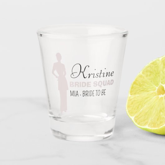 花嫁チーム |ホットピンクのバチェロレッテ花嫁付き商店 ショットグラス (正面)