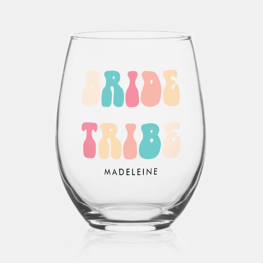 花嫁トレファンキーイレトロタイポグラフィ名前をカスタムする ステムなしワイングラス (正面)