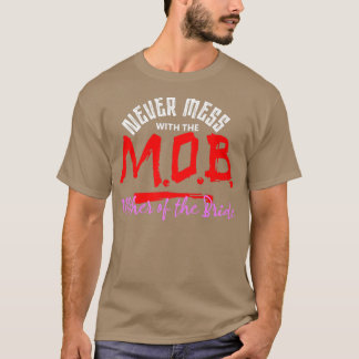 花嫁ママのモブの母親と決して散らかさない Tシャツ