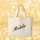 花嫁結婚ブライダルシャワーバチェロレッテ ラージトートバッグ<br><div class="desc">美しいエレガント、白いタイポグラフィのスクリプト、赤いハート、スタイリッシュ、汎用性、トレンディー、耐久性、100%綿ジャンボトートバッグのための花嫁のための100%ブライダルシャワー、バチェロレッテ、結婚の。</div>