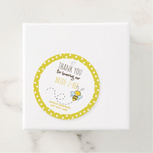 花嫁2ビーかわいいイエロー水玉模様ブライダルシャワー フェイバータグ (インサイチュ)