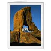 「花崗岩アーチ」 (正面)