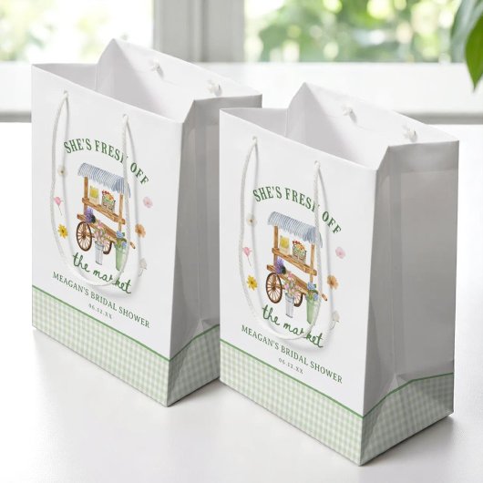 花市場で買ったばかりのブライダルシャワー ミディアムペーパーバッグ