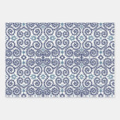 花日本のと渦巻き白と青 ラッピングペーパーシート (正面3)