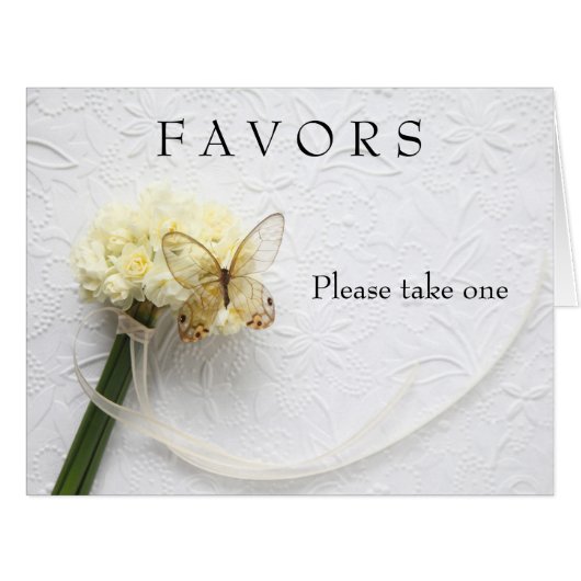 花束の上の蝶 (正面横)