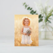 花束を持つ牧草地の少女|過去記事 ポストカード (スタンド正面)