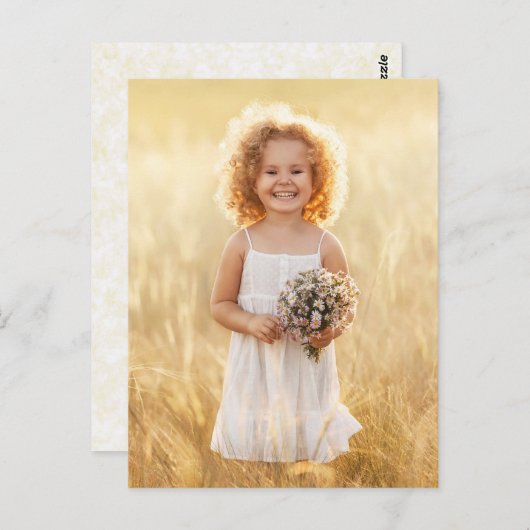 花束を持つ牧草地の少女|過去記事 ポストカード (正面/裏面)