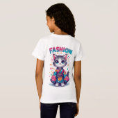 花柄の着物を着たかわいい猫のファッションお祝い Tシャツ (裏面フル)