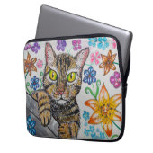 花柄の背景の猫 電子機器用ケース ラップトップスリーブ (正面左)
