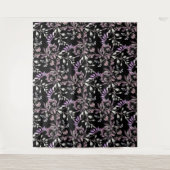 花柄の花紫色の黒背景 タペストリー (正面)