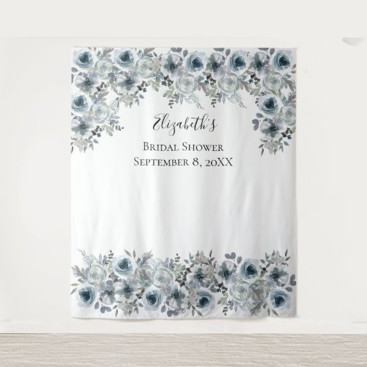 花柄の青い背景の写真プロップ　結婚前のお祝い タペストリー (正面)