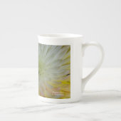 花柄の骨灰磁器のマグ ボーンチャイナマグカップ (右)