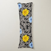 花柄19.b.黒BG ボディピロー (正面縦)