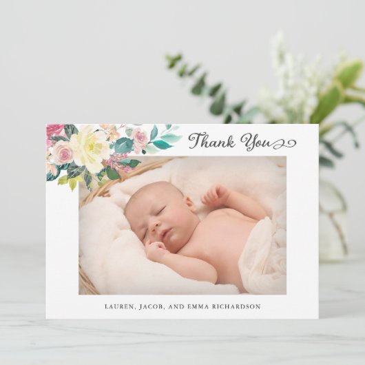 花柄2の写真のベビーの誕生の発表は感謝していしています サンキューカード (スタンド正面)