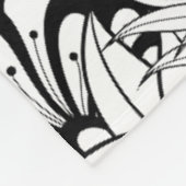 花模様の落書き フリースブランケット (角)