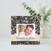 花模様を黒に塗り、写真と共に 招待状 (スタンド正面)