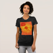 花模様カットのオレンジの太陽 Tシャツ (正面フル)