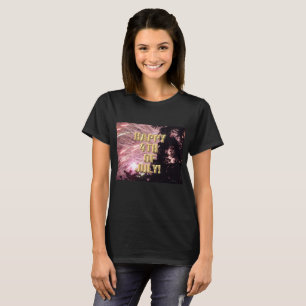 花火7月4日の女子ブラックシャツ Tシャツ