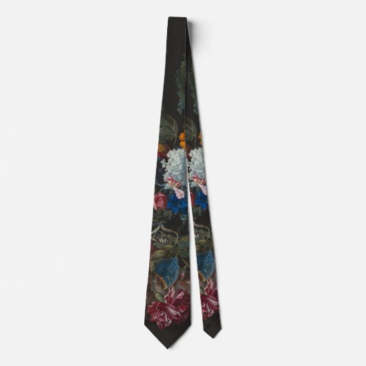 花瓶におけるバロックヴィンテージフローラ配置 ネクタイ (正面)