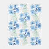 花瓶の青い花注カード フリースブランケット (正面)