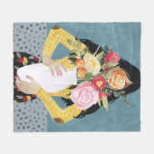 花瓶女 フリースブランケット (正面(横))