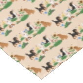 花畑の4スパニエル犬   テーブルクロス (アングル)