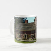 花盛りの路傍のイン コーヒーマグカップ (正面左)