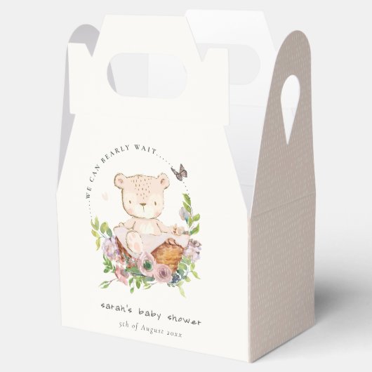 花籠に可愛いテディベアピンクの赤ちゃんシャワー フェイバーボックス (オープン)