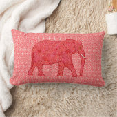 花象 – 深い赤と珊瑚 ランバークッション (ブランケット)