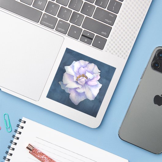 花 シール (ノートパソコンとiPhone)