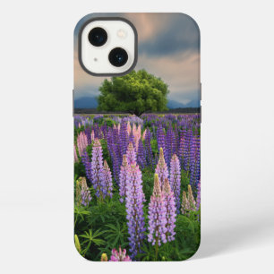 花 ニュージーランドのルピネ畑 iPhone 13ケース