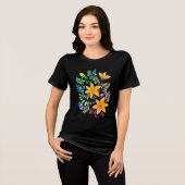 花、フローラテーマの美しい色 トライブレンドTシャツ (正面全面)