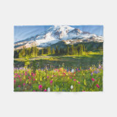 花 |レイニア山の野草 フリースブランケット (正面(横))