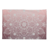 花、葉フローラ、ピンクの白レースの曼荼羅 枕カバー (裏面-左)
