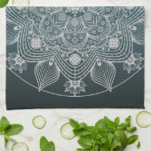 花、葉、ホワイトレースフローラティール(緑がかった色) キッチンタオル (折り畳み)