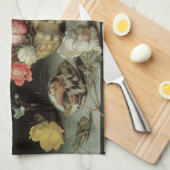 花、貝殻、昆虫の静物 バルタザール・ヴァン・デル・アスト キッチンタオル (四つ折り)
