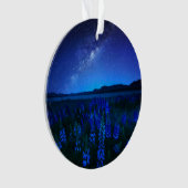 花 | Lupines Blooming at Night Lake Tekapo オーナメント (正面)