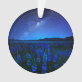 花 | Lupines Blooming at Night Lake Tekapo オーナメント (正面)