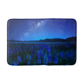 花 | Lupines Blooming at Night Lake Tekapo バスマット (正面)
