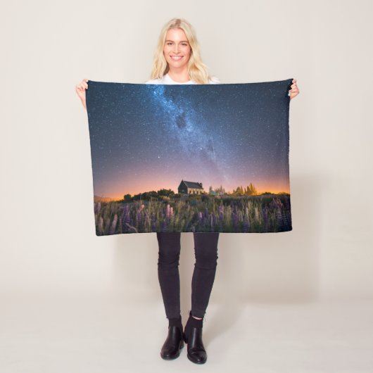 花 | Lupines Blooming Lake Tekapo New Zealand フリースブランケット (インサイチュ)