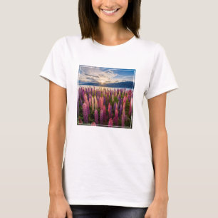 花 Lupines New Zealand Tシャツ