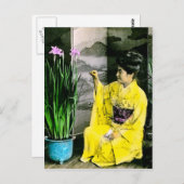 芸者で黄色い着物を着て花をヴィンテージ ポストカード (正面/裏面)