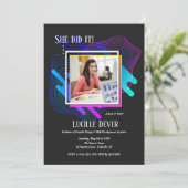 芸術およびデザインの写真の卒業の招待状 招待状 (スタンド正面)