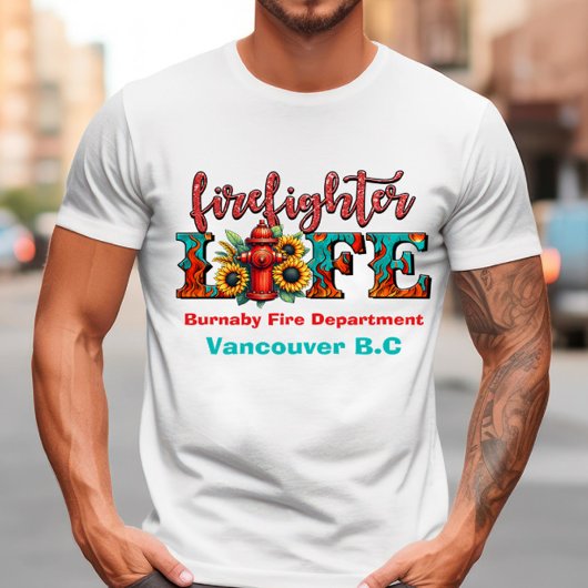 芸術における消防士の生鮮やか活 Tシャツ