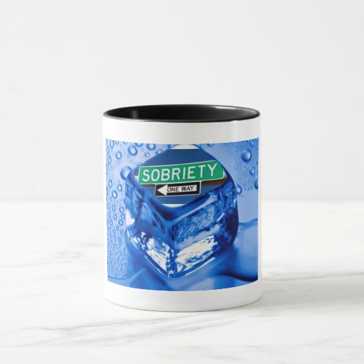 芸術の一種の崇高さ。 マグカップ (中央)