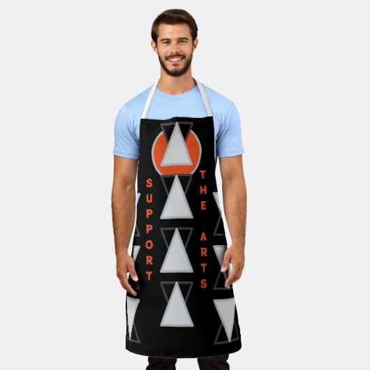 芸術を支援する エプロン (着用した状態)