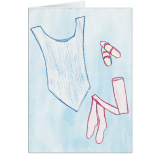 芸術カードを踊るために服を着せられる