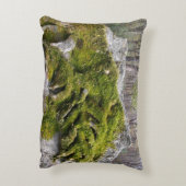 苔むした壊れた墓石 アクセントクッション (裏面(縦))